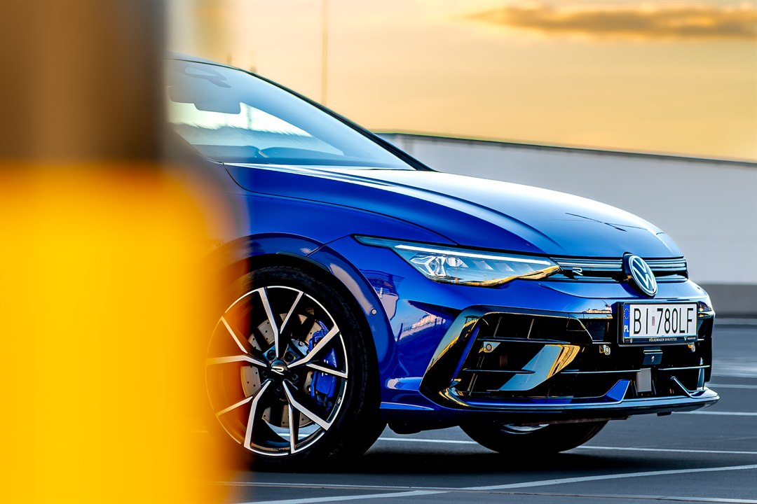 Volkswagen Golf R